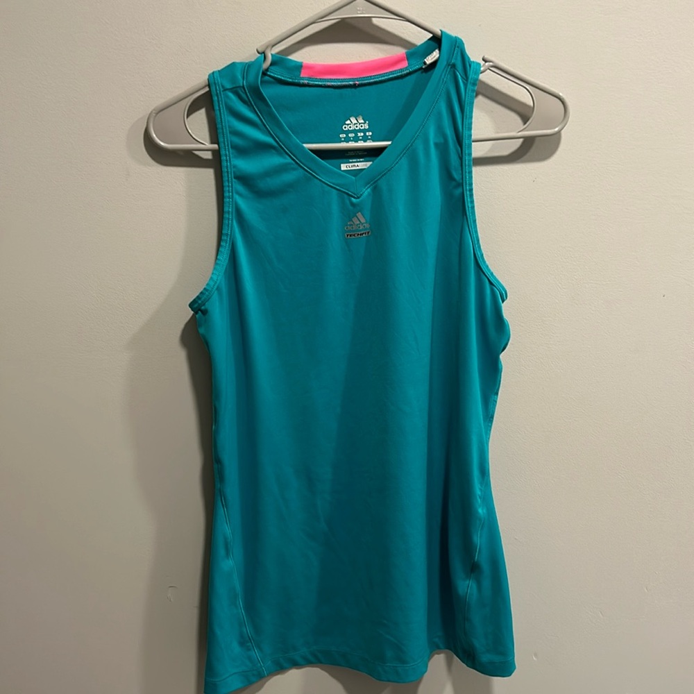 Adidas top